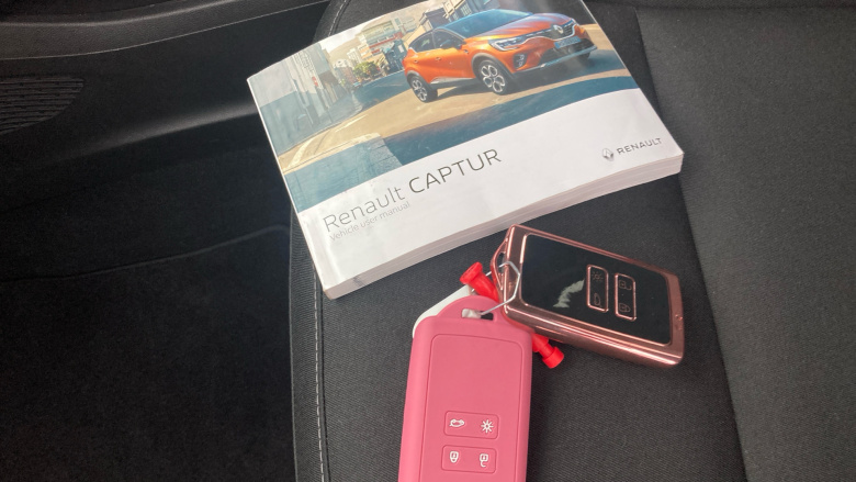 Renault Captur 1.5 dCi 115 Iconic 5dr EDC Diesel Hatchback